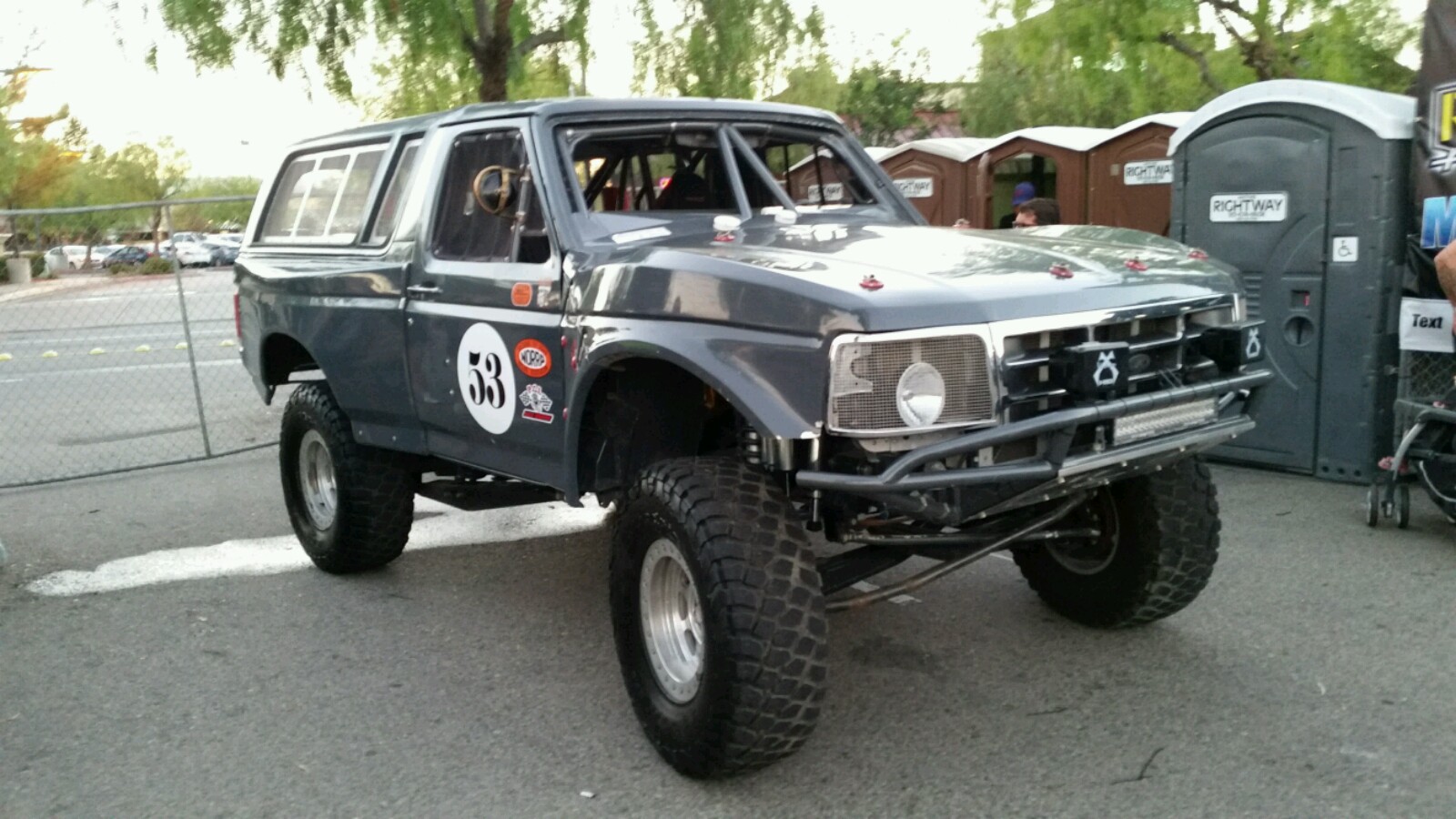 The stretched bronco! I wish the doors were open and the engine bay was exposed. This thing had lots going on.