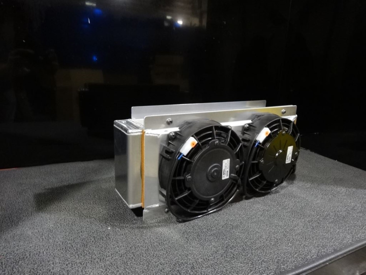 Fluidyne E4OD cooler dual 6.5 Spal fans.jpg