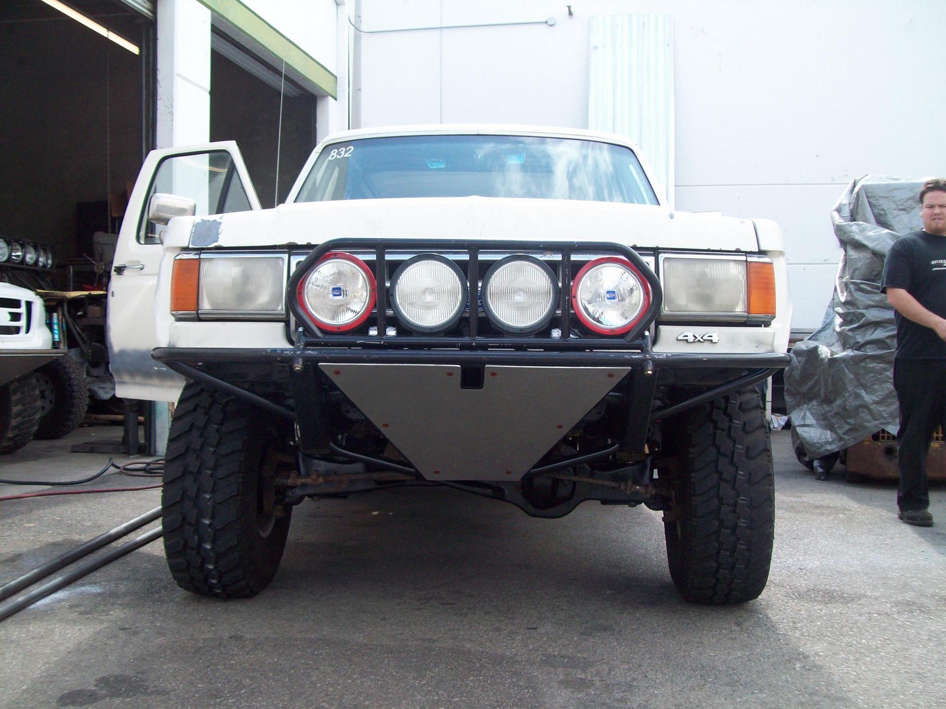 bronco bumper.jpg