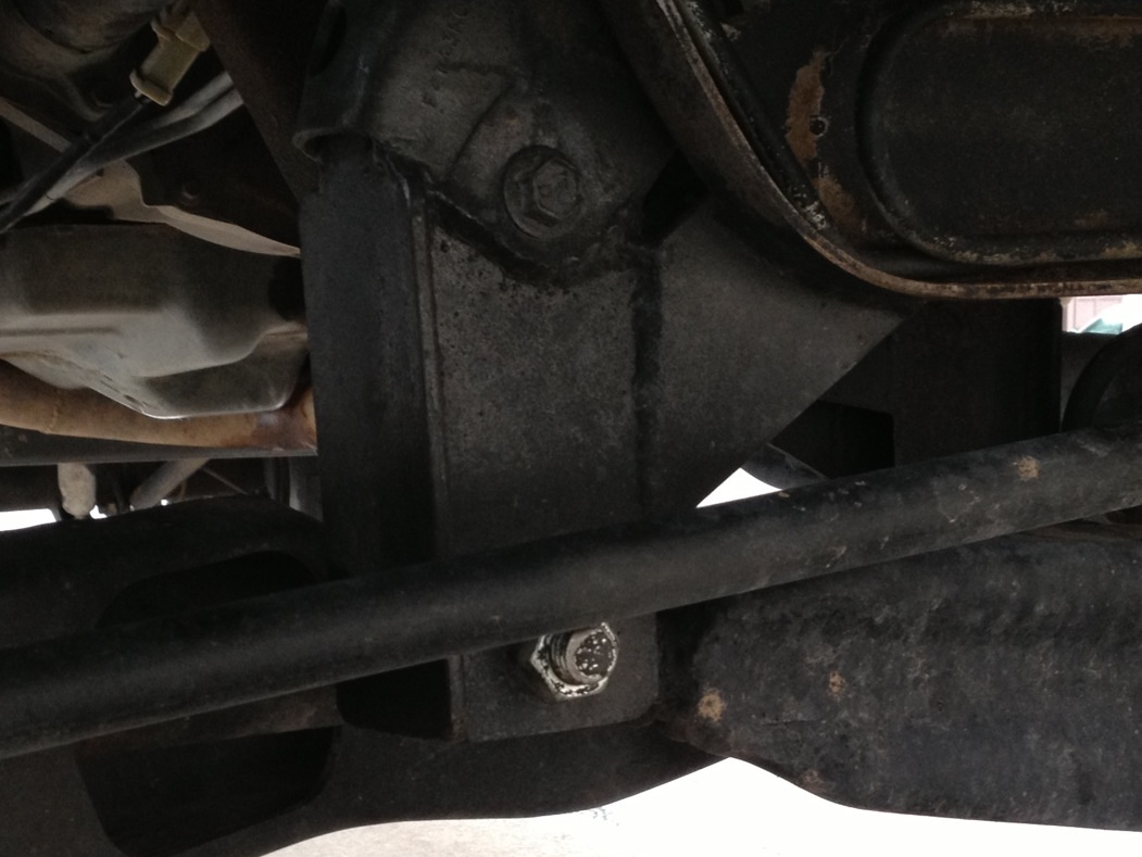 Drop bracket for 6&quot; lift
