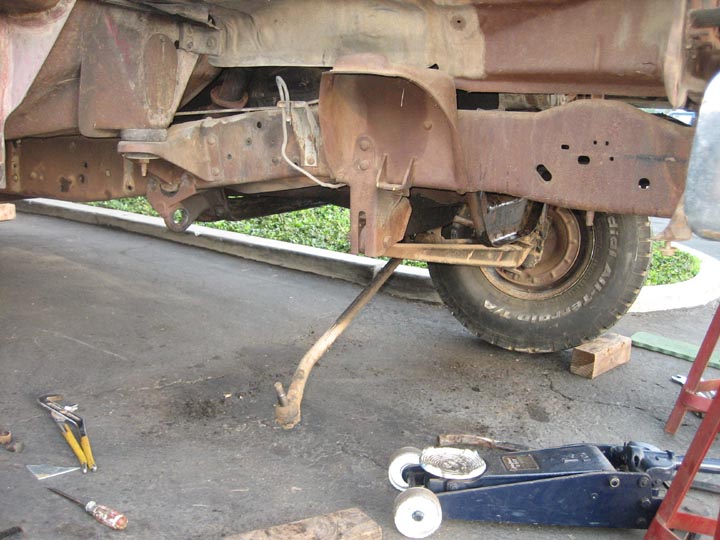 9-23-09 F100 susp off.jpg